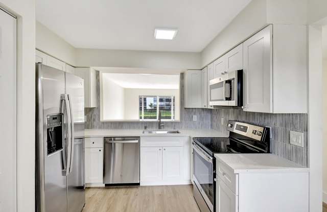 14360 Strathmore Lane photos photos