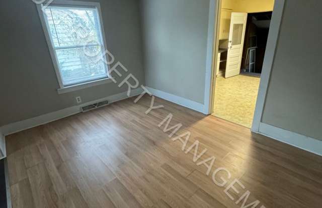 2 Bedroom 1 Bath Single Family Home Available NOW! photos photos