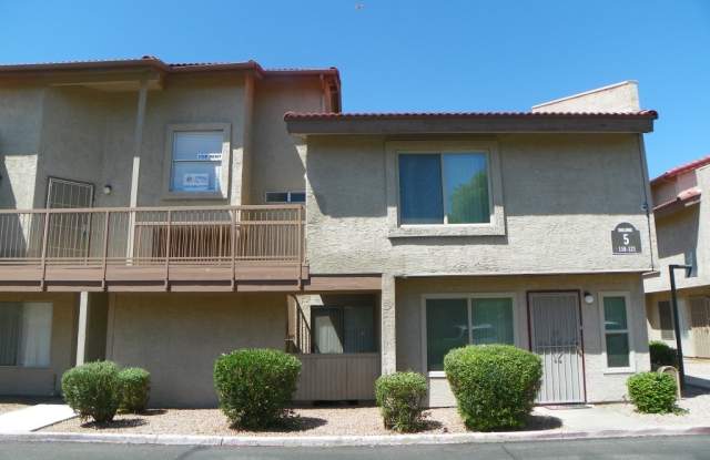 1 bedroom with loft - or 2nd bedroom - w/d included - open w/light photos photos