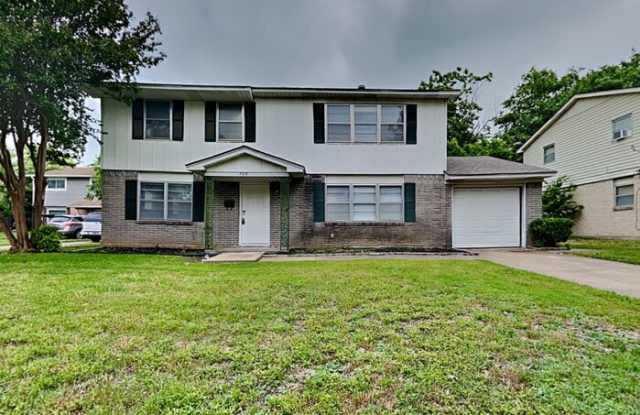 706 Rutgers Drive - 706 Rutgers Drive, Lancaster, TX 75134