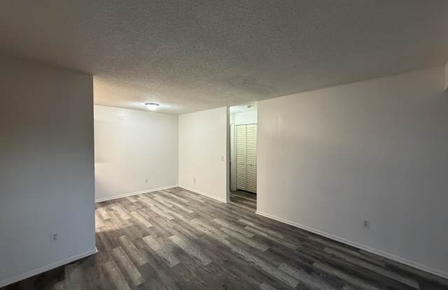 6625 E. Golf Links RoadUnit 2 Gallery 3