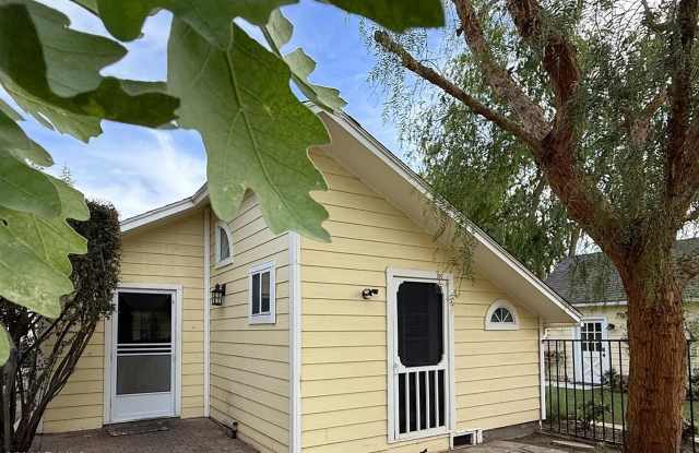 1391 E Hillcrest Drive unit: B photos photos 1391 E Hillcrest Drive unit: B photos photos