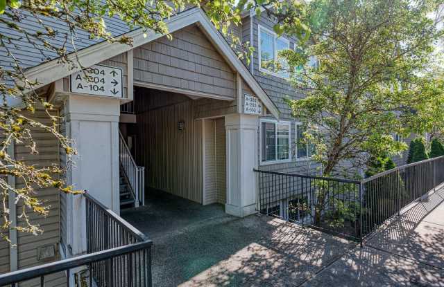 Springbrook Reserve Condominiums photos photos