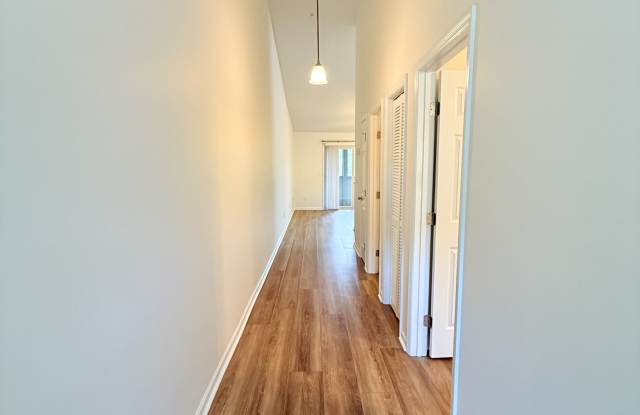 1280 White Tree Lane - Unit H - . Gallery 4