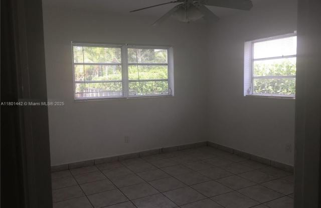 4851 University Dr photos photos