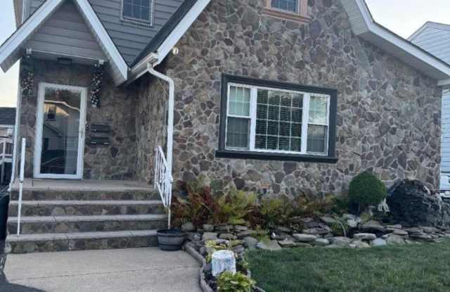 226 Forest Ave photos photos