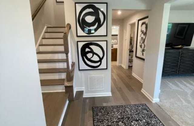 158 BISHOP WAY Gallery 4