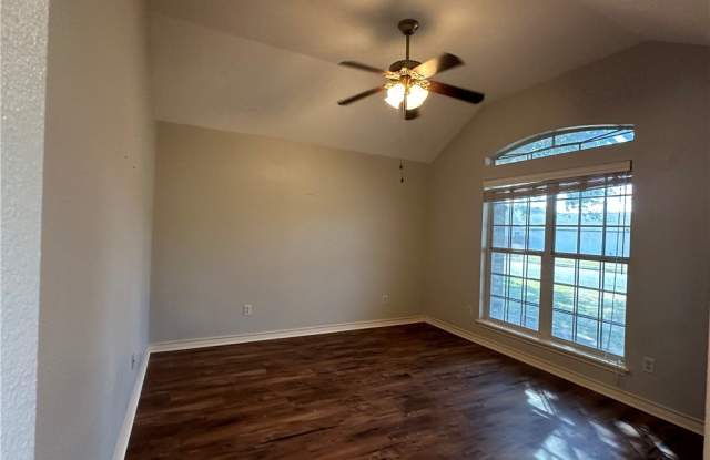 15414 Guadalupe River Drive Gallery 2