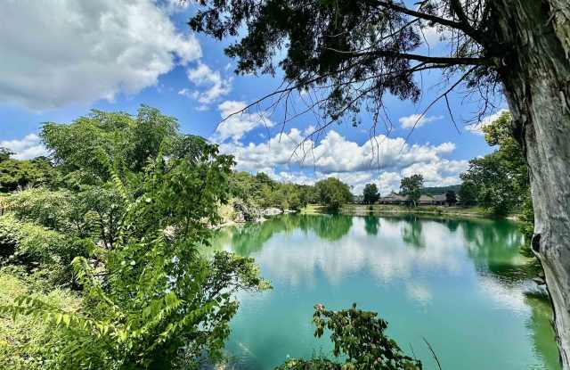 277 CREEKSIDE LANE Gallery 2