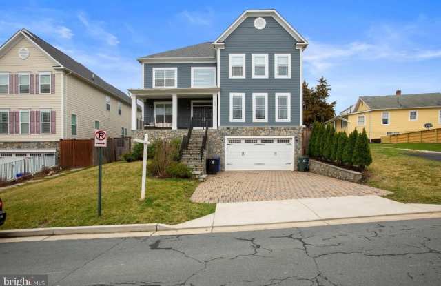 849 N JACKSONVILLE STREET - 849 North Jacksonville Street, Arlington, VA 22205