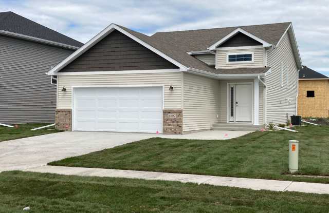 4 Bed 3 Bath Single Family Home photos photos