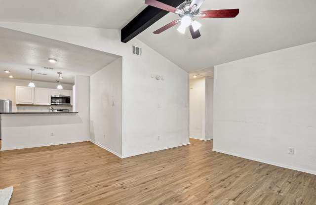 5623 Fountainwood Dr Gallery 4