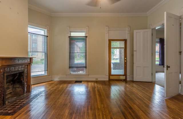 **August 2027** Great Location Near Downtown & IU!! 5 Bed, 3 Bath House!! Gallery 4