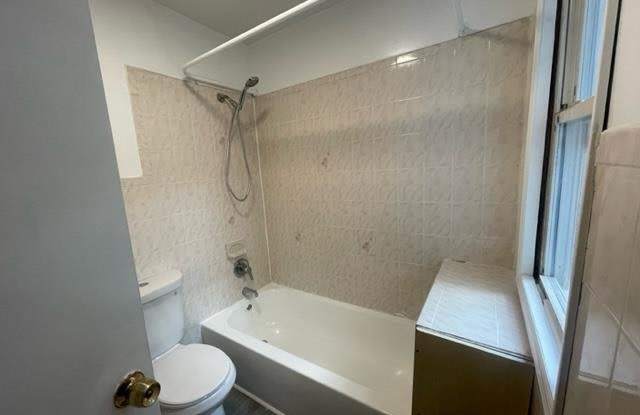 89 BURGESS PL Gallery 2