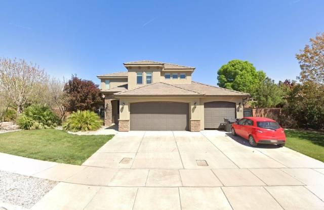 4 Bedroom in the Desired Area. photos photos