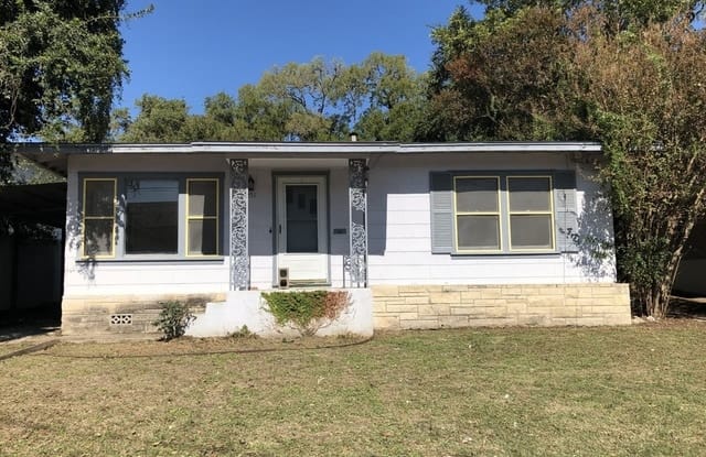 251 E Kings Hwy - 251 East Kings Highway, San Antonio, TX 78212