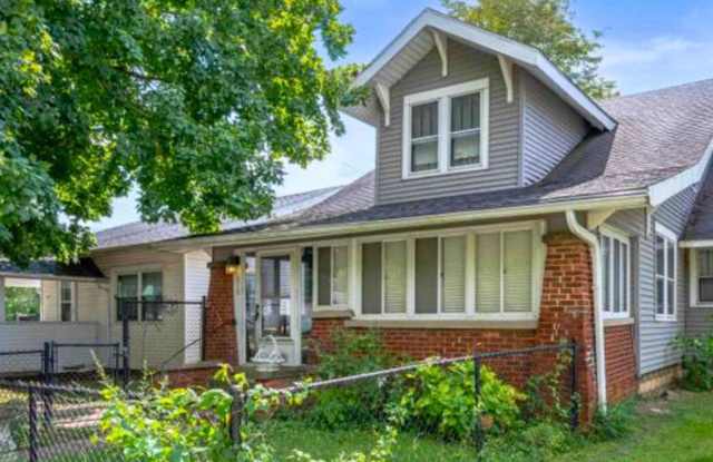 Spacious Home on the Southside photos photos