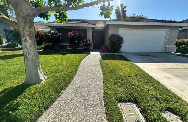 Updated 1 Story Home Just For You photos photos
