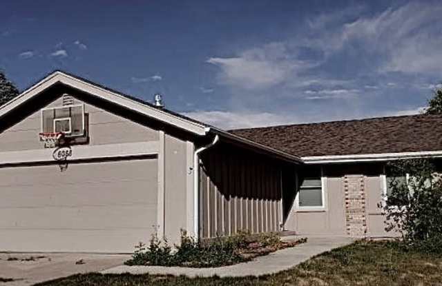 Long Realty  Property Management - 5 Bedroom Home close to DTC *** OPEN HOUSE*** Friday July 11, 2025 6PM to 8PM photos photos