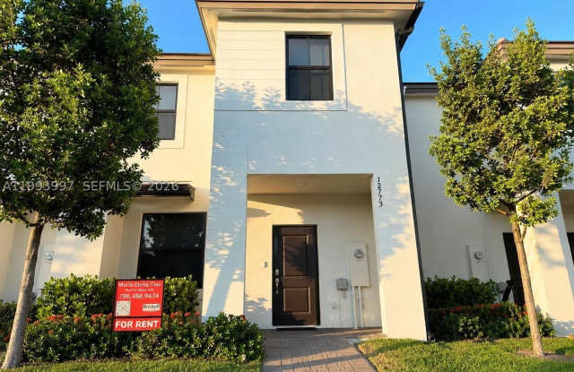 12773 SW 234th Ter photos photos