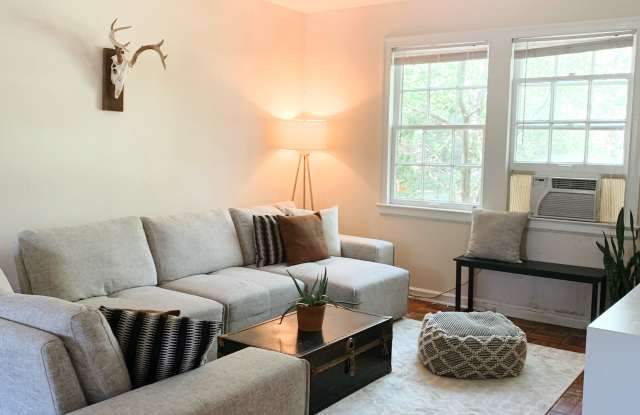 2836 Fairway Dr Gallery 1