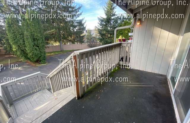 19121 South East Yamhill St Gallery 2