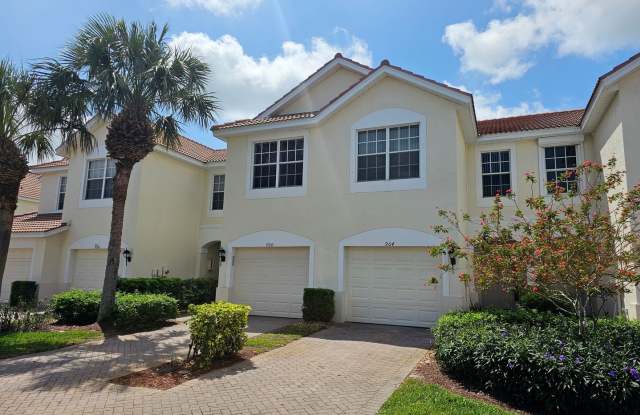 Available now - 3 BED- 2.5 BATH Furnished Townhouse with an attached garage in Strattford Place! photos photos