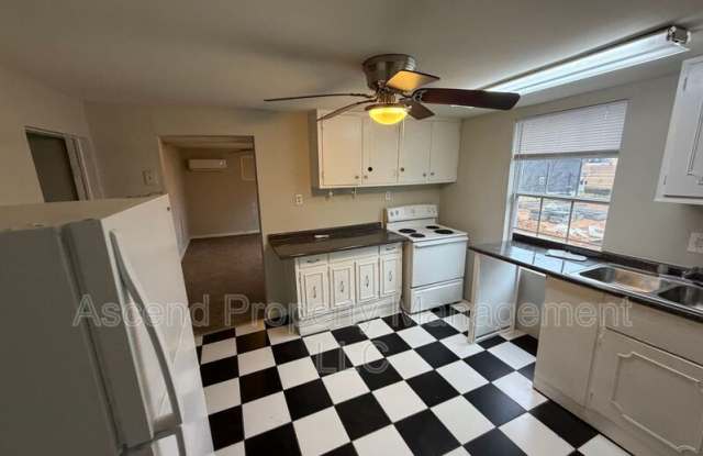 2111 Chamberlain Ave photos photos