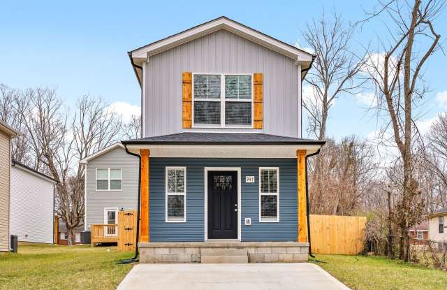 2 Bedroom w/ Fenced Yard photos photos