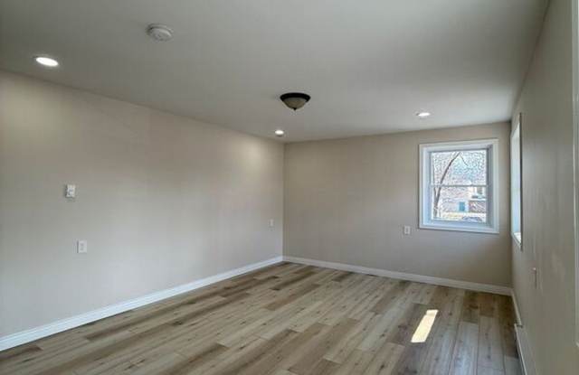 172 Stonewood Ave Gallery 4