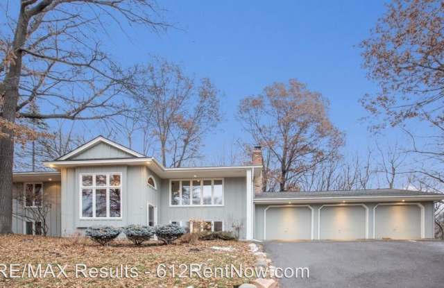 6605 Kenney Pl Gallery 2