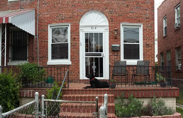 519 Rittenhouse St NW Gallery 2