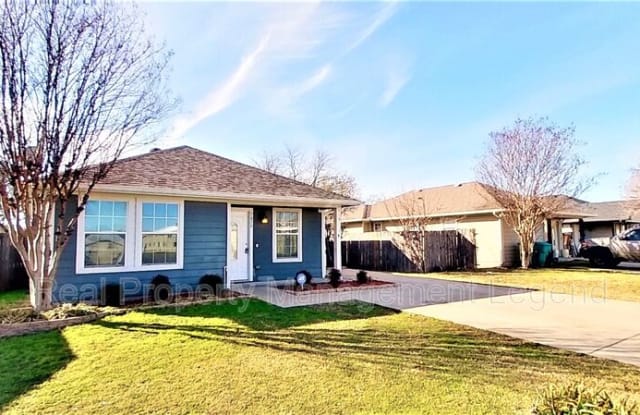 1614 S Montgomery St photos photos