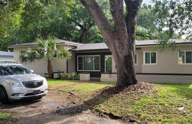 15110 NE 9th Ct # 15110, North Miami Beach, FL 33162 Gallery 3
