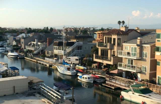 16754 Pacific Coast Gallery 4