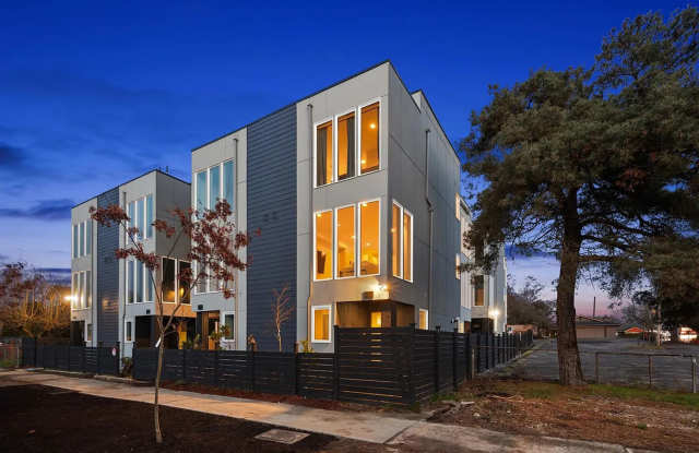 3 Bed 2 Bathroom White Center Townhouse - 9456 20th Avenue Southwest, Seattle, WA 98106