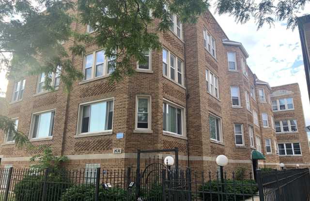 2638 W Summerdale Avenue photos photos