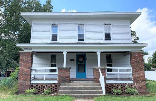 604 N Monroe St - 604 North Monroe Street, Lowell, MI 49331