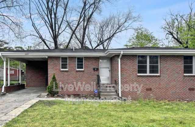 1205 Woodward Rd photos photos