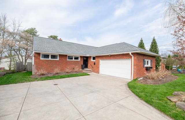Updated Beachwood Ranch with Stunning Kitchen & Expansive Living Spaces photos photos