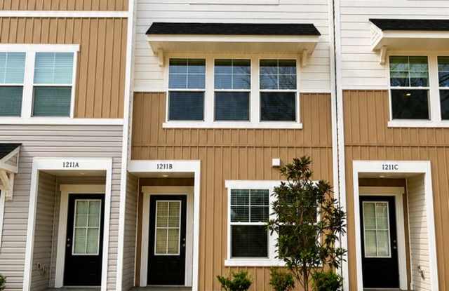 Brand New Townhome | 3 BR/3.5BA | 1-Car Garage | Near Downtown Mooresville photos photos