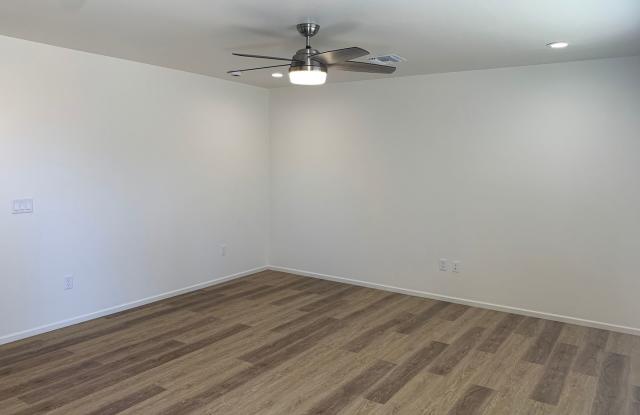NEW CONSTRUCTION Built in 2025 2 Bedroom 1 Bath Single Family House with Washer & Dryer IN-UNIT!! Gallery 4