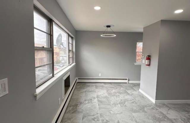 916 Stuyvesant Ave Gallery 4