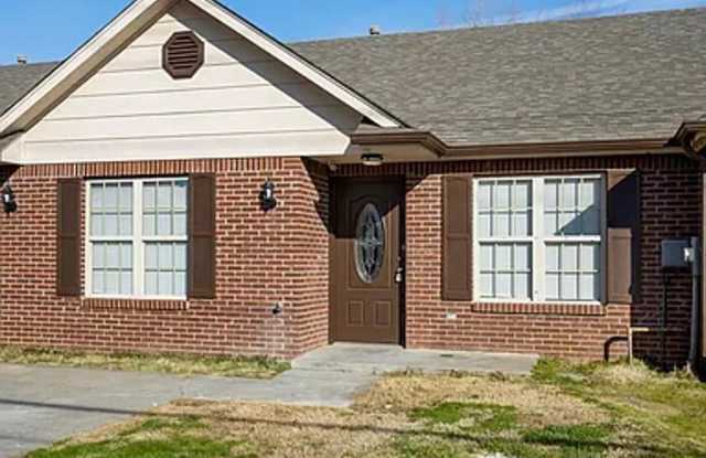 1015 E Grayson Ave photos photos