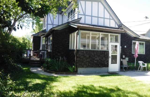 Adorable 1 bed 1 bath North End Apartment off 9th & Ada photos photos