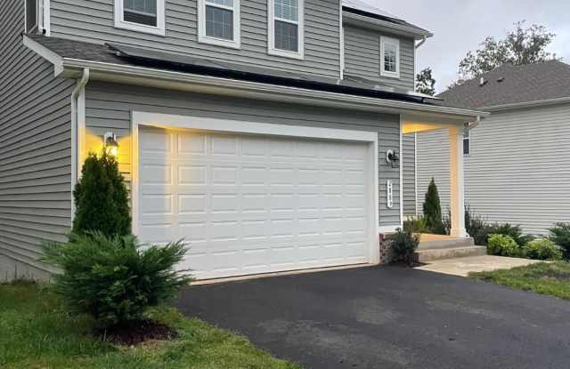 2889 WHITE TAIL Drive Gallery 1