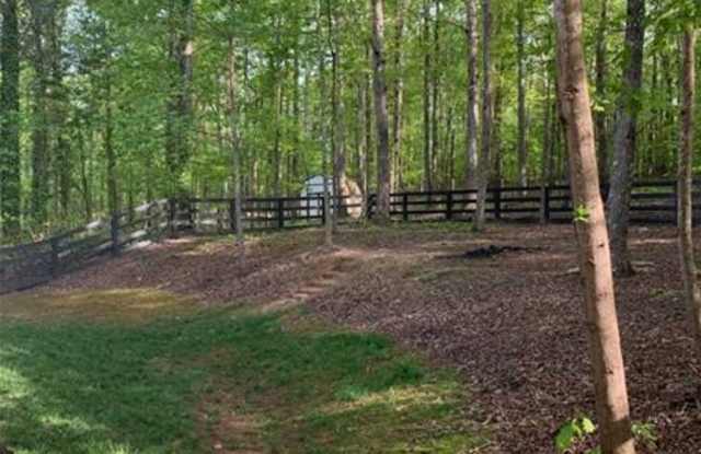165 Sable Pointe Drive Gallery 2