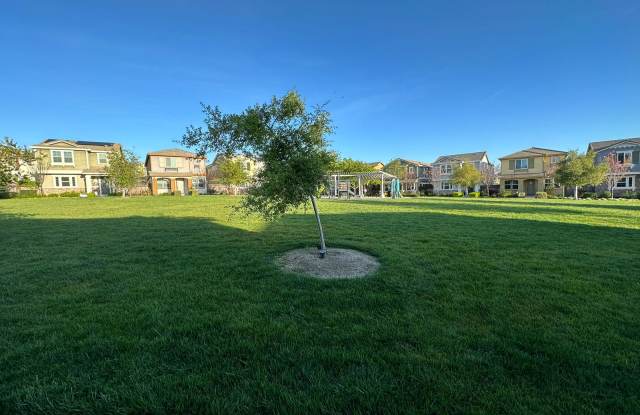 2210 Sunset View Ct Gallery 2