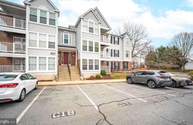 607 HIMES AVE #104 Gallery 2