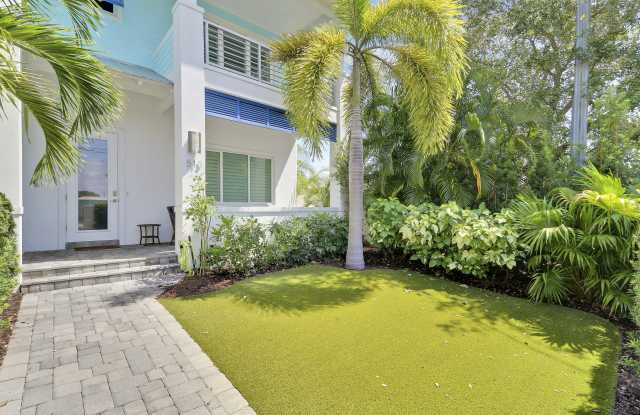 513 SW Ocean Boulevard Gallery 3